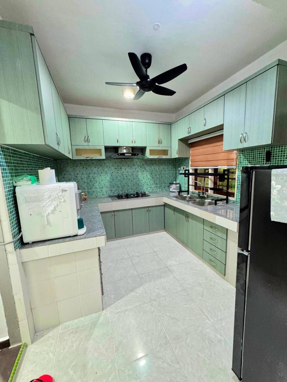 Ibai Golf Home Resort Homestay كُوالا تيرينغانو المظهر الخارجي الصورة